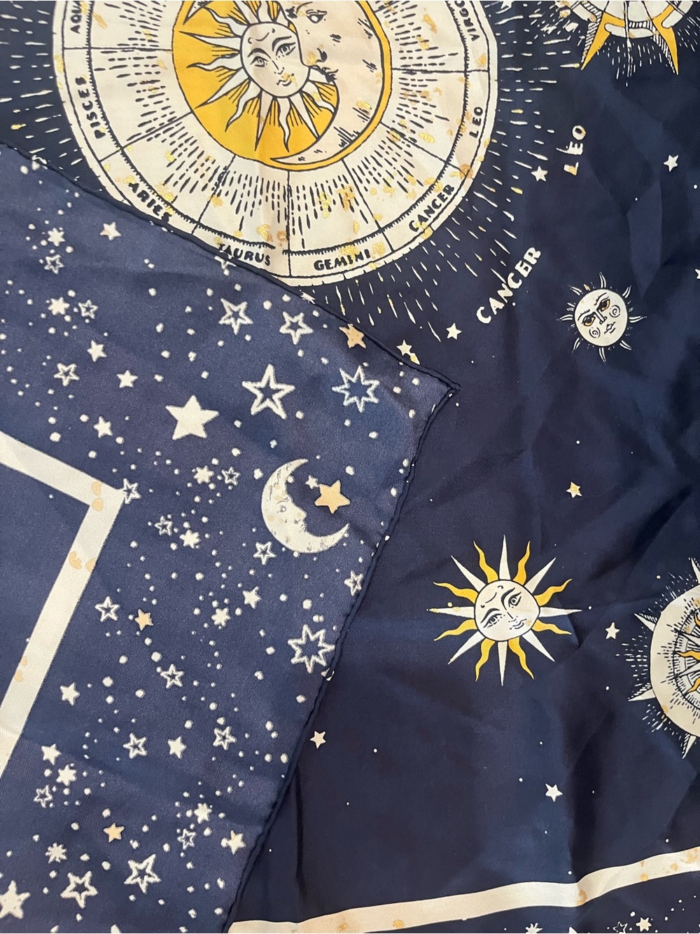 Silk Zodiac Print Scarf Hand Rolled Hammer 37 X 37 - Picture 4 of 5